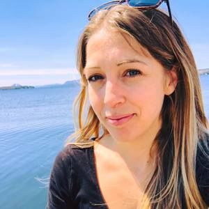 Meet your Posher, Elis